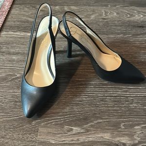 Jessica Simpson Black Pumps